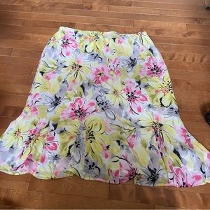 TanJay Vintage  Womens Floral Skirt